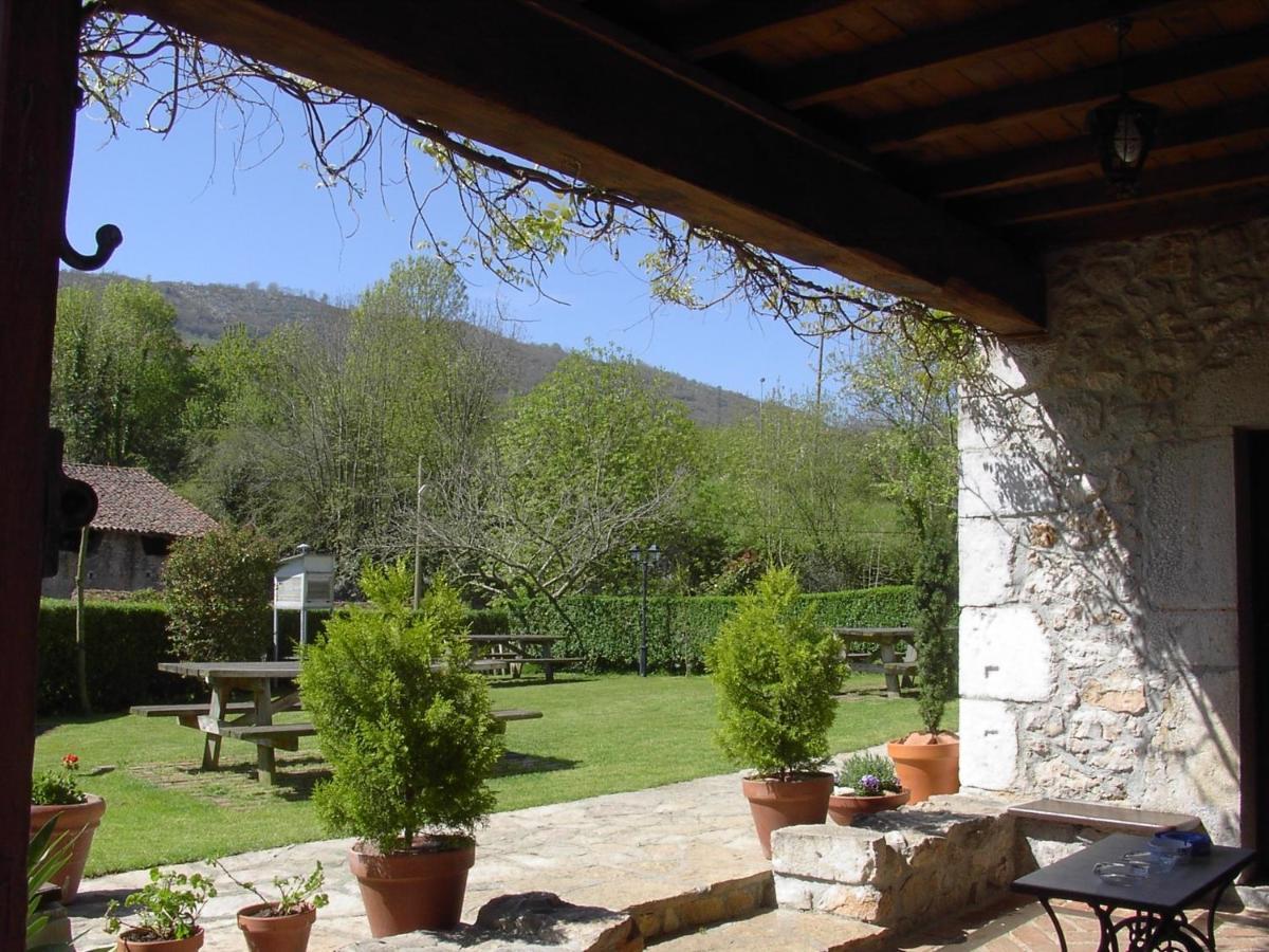Casa De La Montana Albergue Turistico Avin Exterior photo