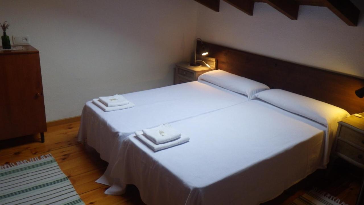 Casa De La Montana Albergue Turistico Avin Room photo